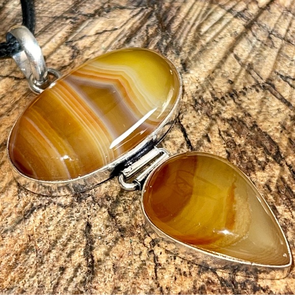 Rustic Color Sardonyx Agate Pendant 2 7/8” - Picture 6 of 15